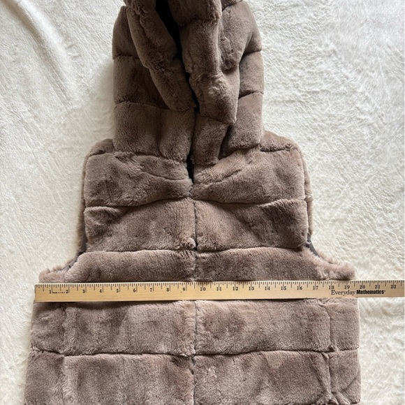 Rachel Zoe Teddy Jacket - Tan Size S Sleeveless Faux Fur - Picture 6 of 8